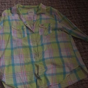 Women’s Hollister shirt